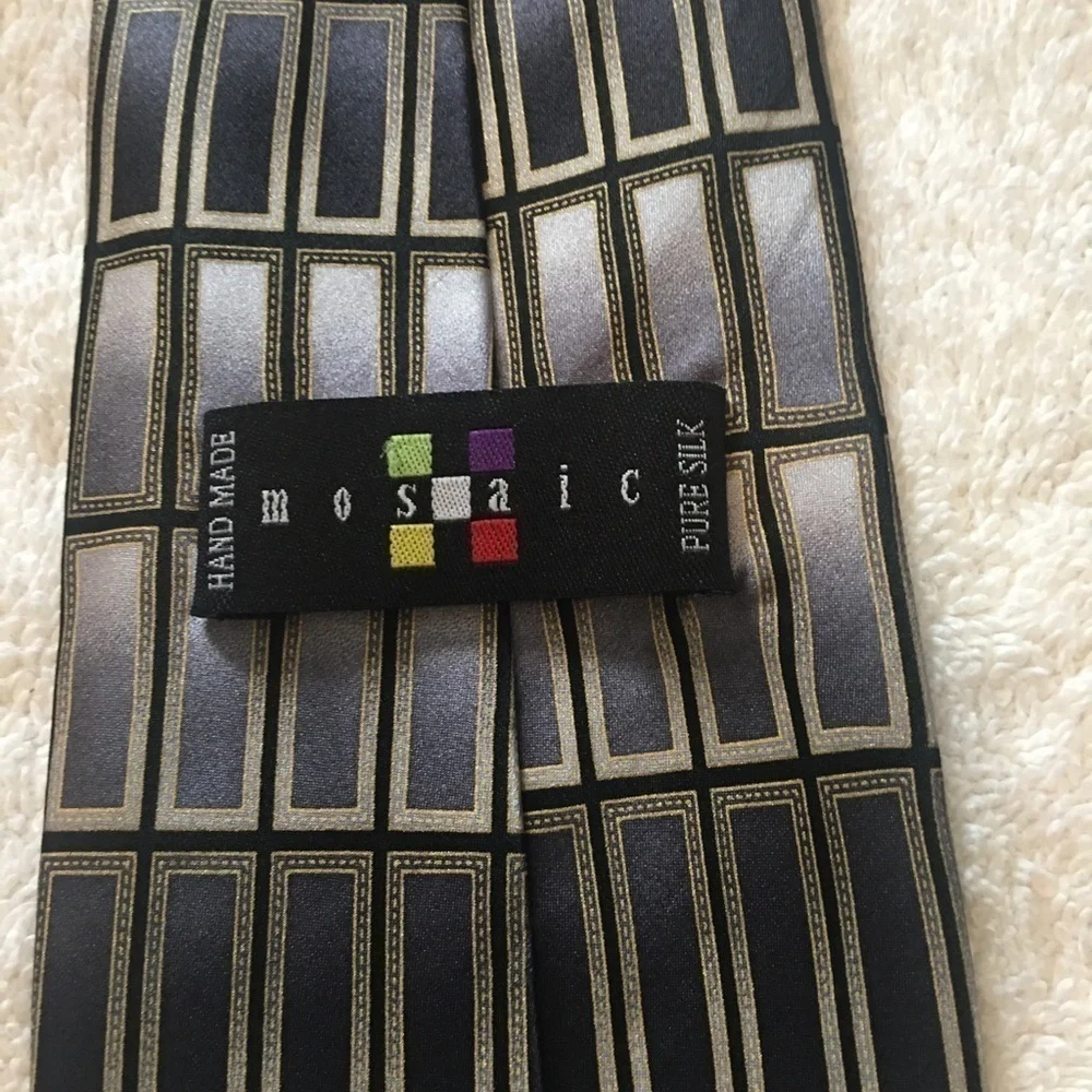 5 Pc bundle of men’s 100% silk ties.